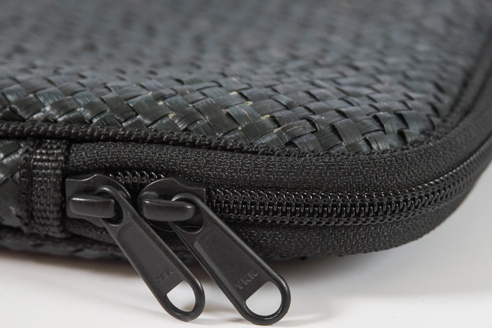 All Black Abre Laptop Sleeve - Image 2